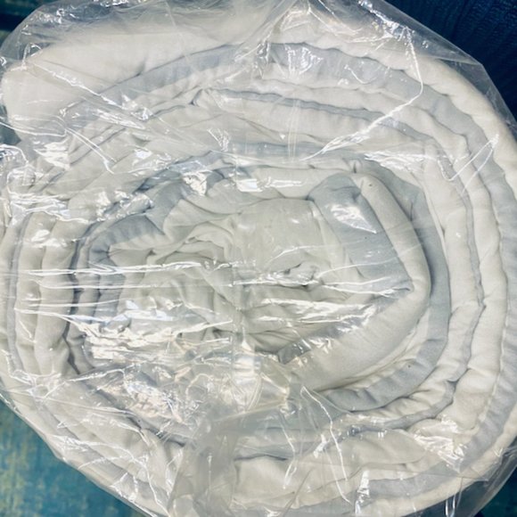 NWT Reversible Brushed Microfiber Down-Alternative Comforter & Sham Set - Twin - Picture 4 of 11